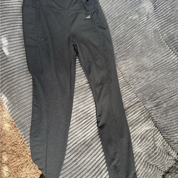 Women’s Leopard Black Athletic Leggings size Medium - Picture 1 of 2